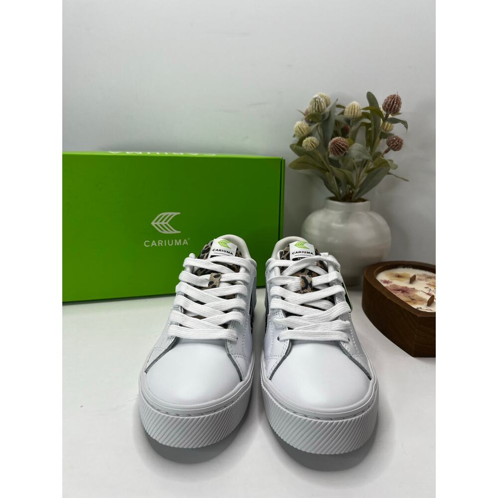 Cariuma Salvas Casual Leather Sneaker White/Leopard Print Heel Women's 8.5 NWB - Picture 2 of 10
